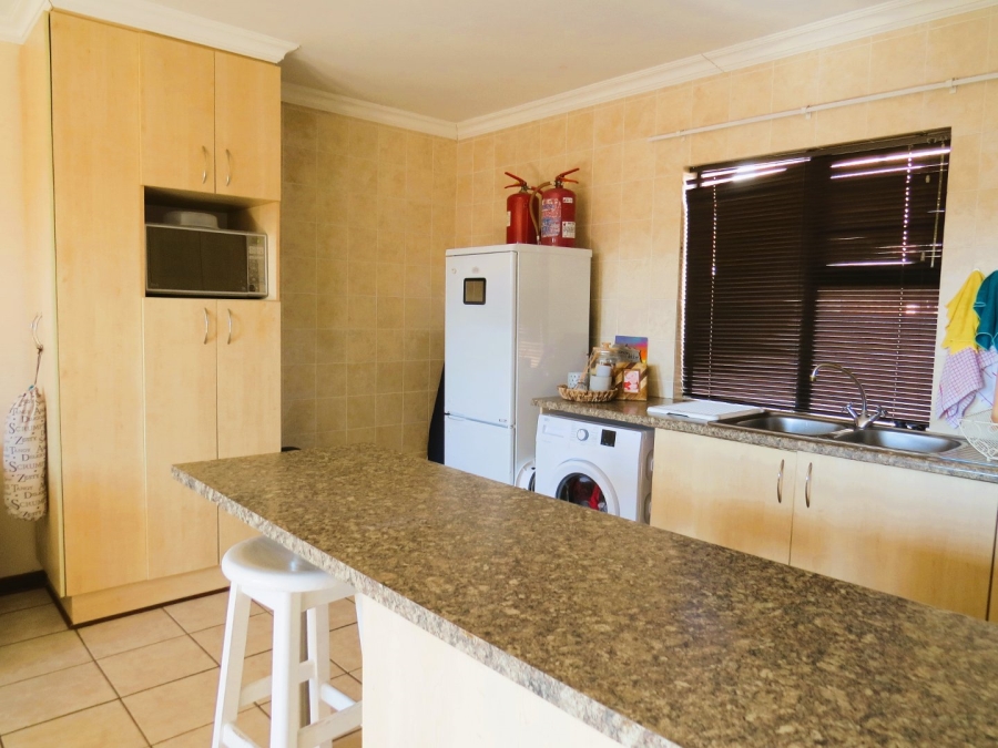 2 Bedroom Property for Sale in Vredenhof Sh Free State